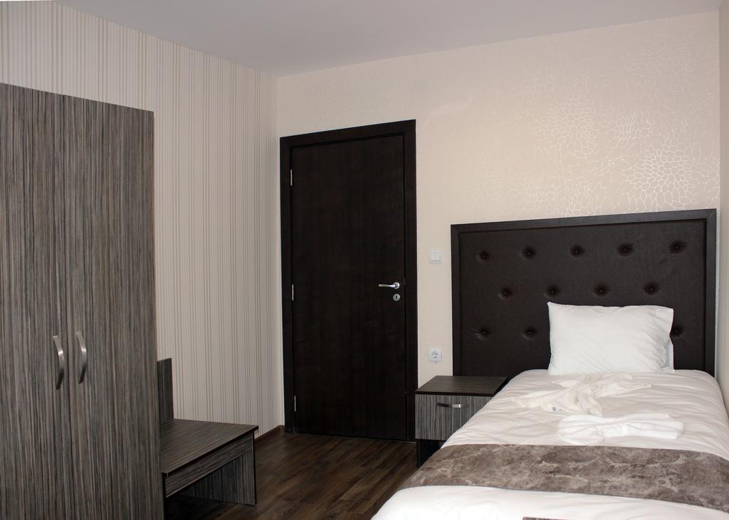 Family Hotel Silistra Zimmer foto